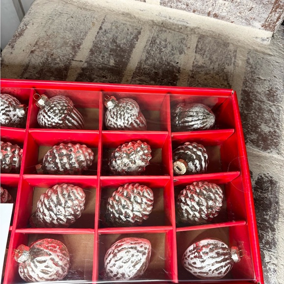 NEW Martha Stewart Silver Pinecone Acorn Mercury Glass Ornaments Set of 16 - Picture 2 of 3